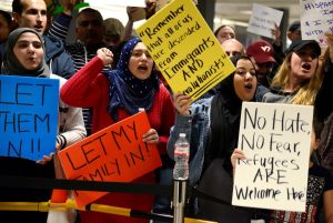 Protesters at Airports in the U.S. | Business Aviation News